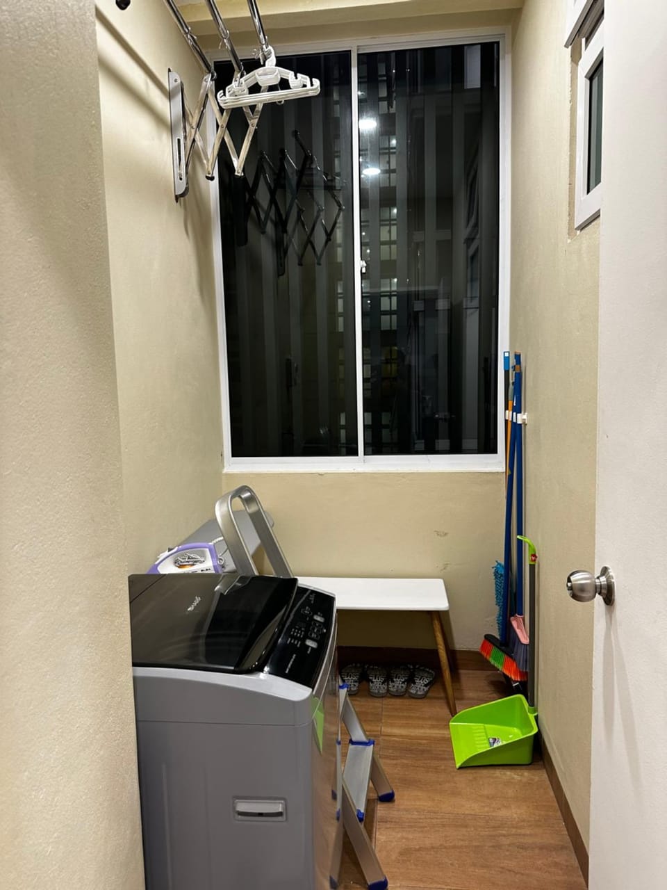 AR Homestay with Balcony Riverview Apartment in Kuching