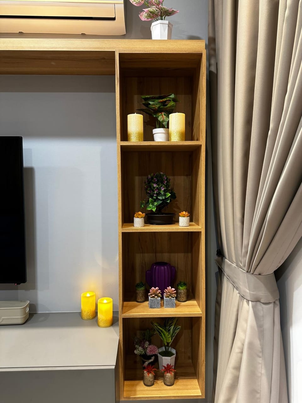 AR Homestay with Balcony Riverview Apartment in Kuching