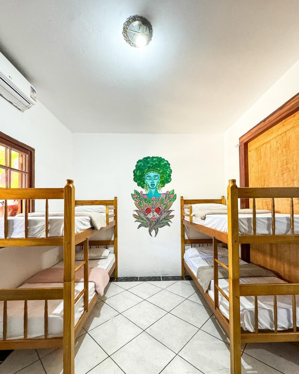 Bed, Photo of the whole room, Bedroom, bunk bed, air conditioner