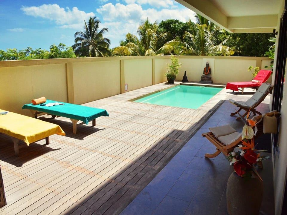 Patio, Swimming pool