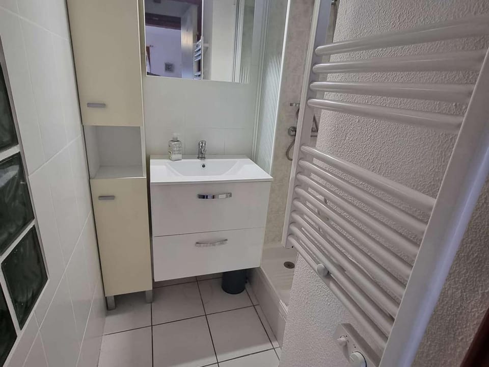 Charmante Villa T3 avec Piscine, Terrasse et Parking pour 6 Personnes à Port Barcarès - FR-1-81-619 Villa in Le Barcarès