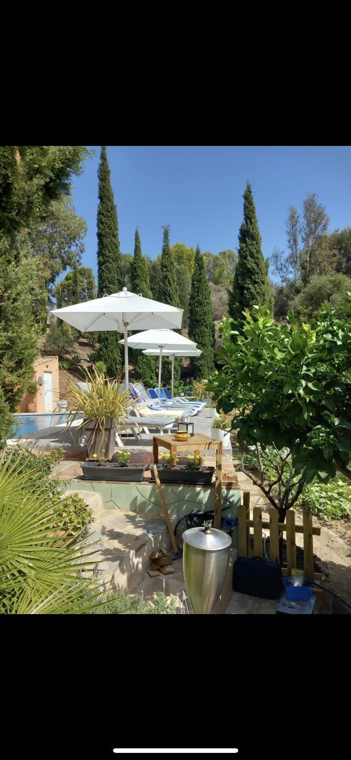 Finca vista de la roca Bed and Breakfast in Costa del Sol