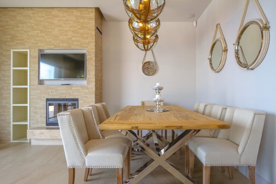 Dining area, air conditioner