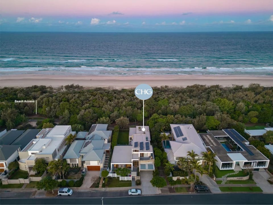 Ultimate Beachfront Escape with Pool House in Kingscliff