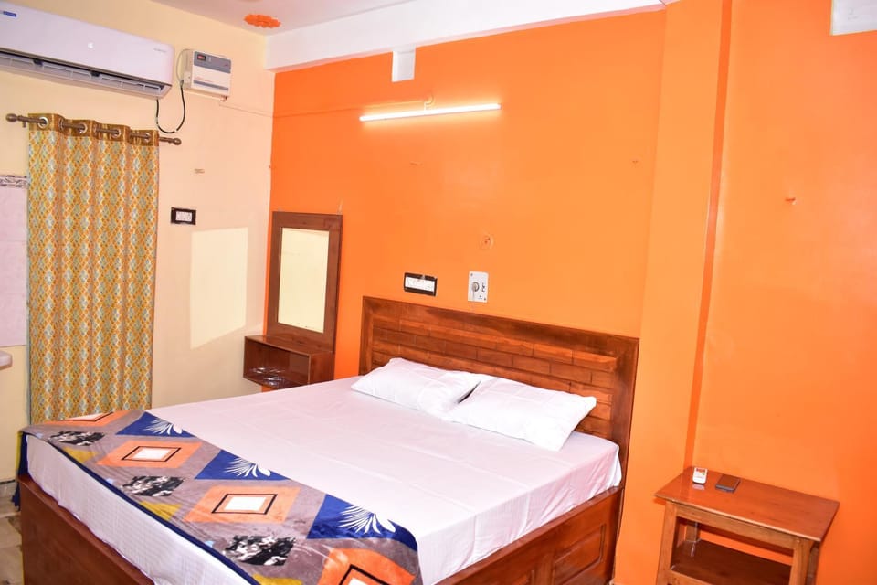 Bed, Bedroom, air conditioner