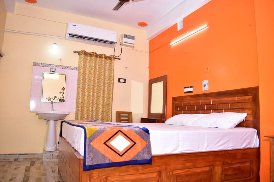 Bed, Bedroom, air conditioner