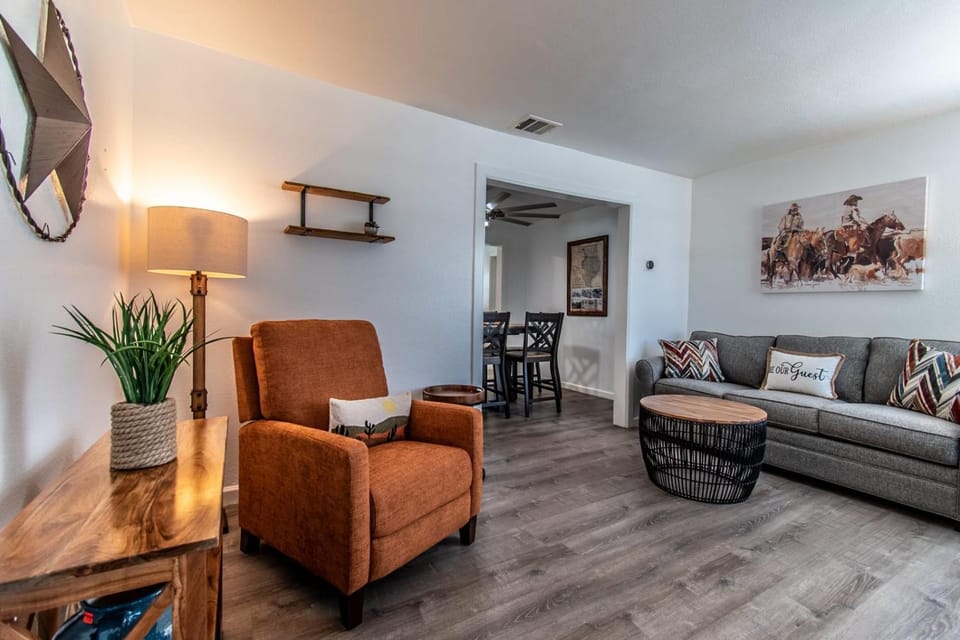 Seaside Serenity Dual Dwellings for Family & Frie House in Nueces County