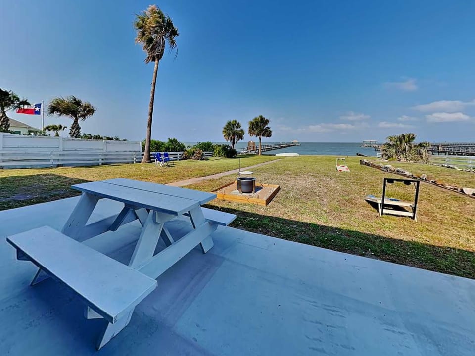 Patio, BBQ facilities, Garden, Seating area, Sea view