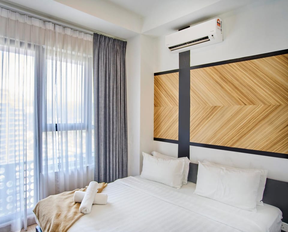 Bed, Bedroom, air conditioner