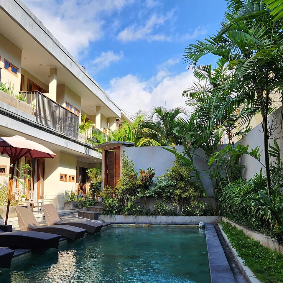 Property building, Swimming pool