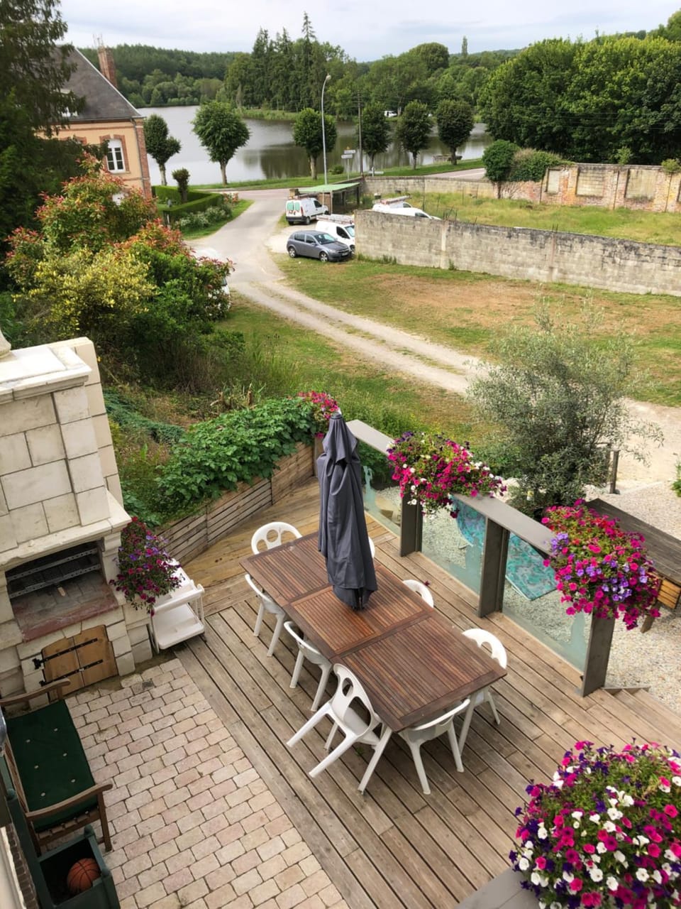 Natural landscape, Balcony/Terrace, Garden view, Parking