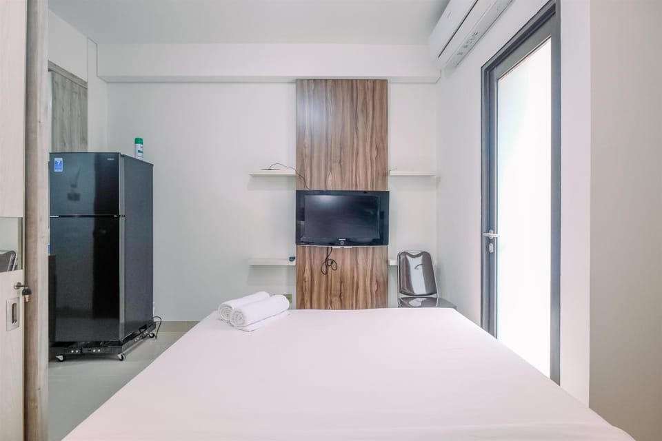 Nice and Cozy Studio at Transpark Cibubur Apartment By Travelio Apartment in West Java