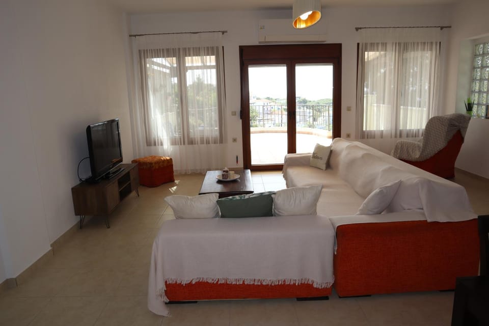 Armonia Apartment in Sporades, Greece