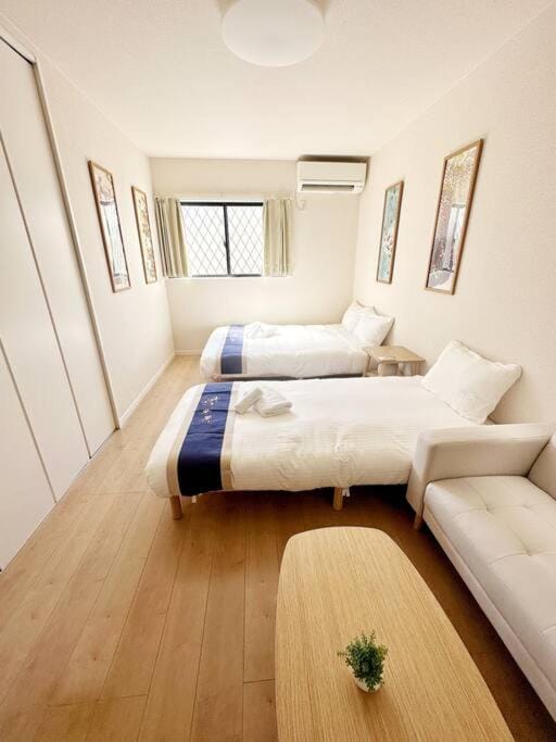 NEW Fortune House 谷町七丁目 地下鉄まで徒歩5分 空堀商店街1分 最大8人 Villa in Osaka