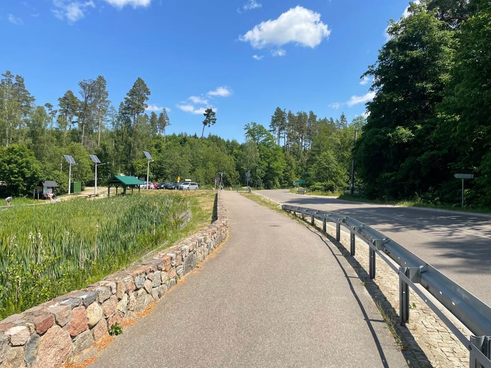 Neighbourhood, Natural landscape