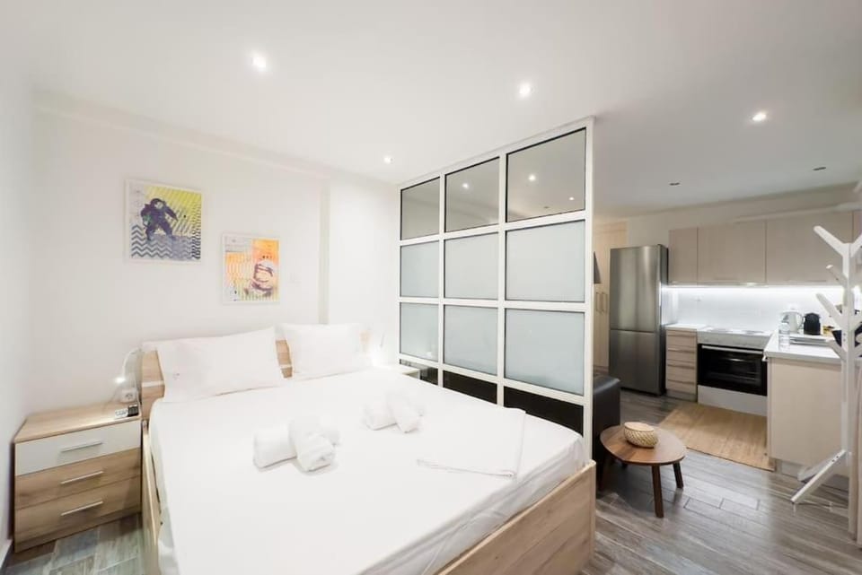 Bed, Photo of the whole room