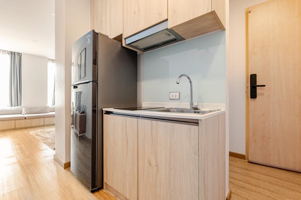 Kitchen or kitchenette, kitchen