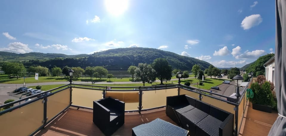 Natural landscape, View (from property/room), Balcony/Terrace, Mountain view