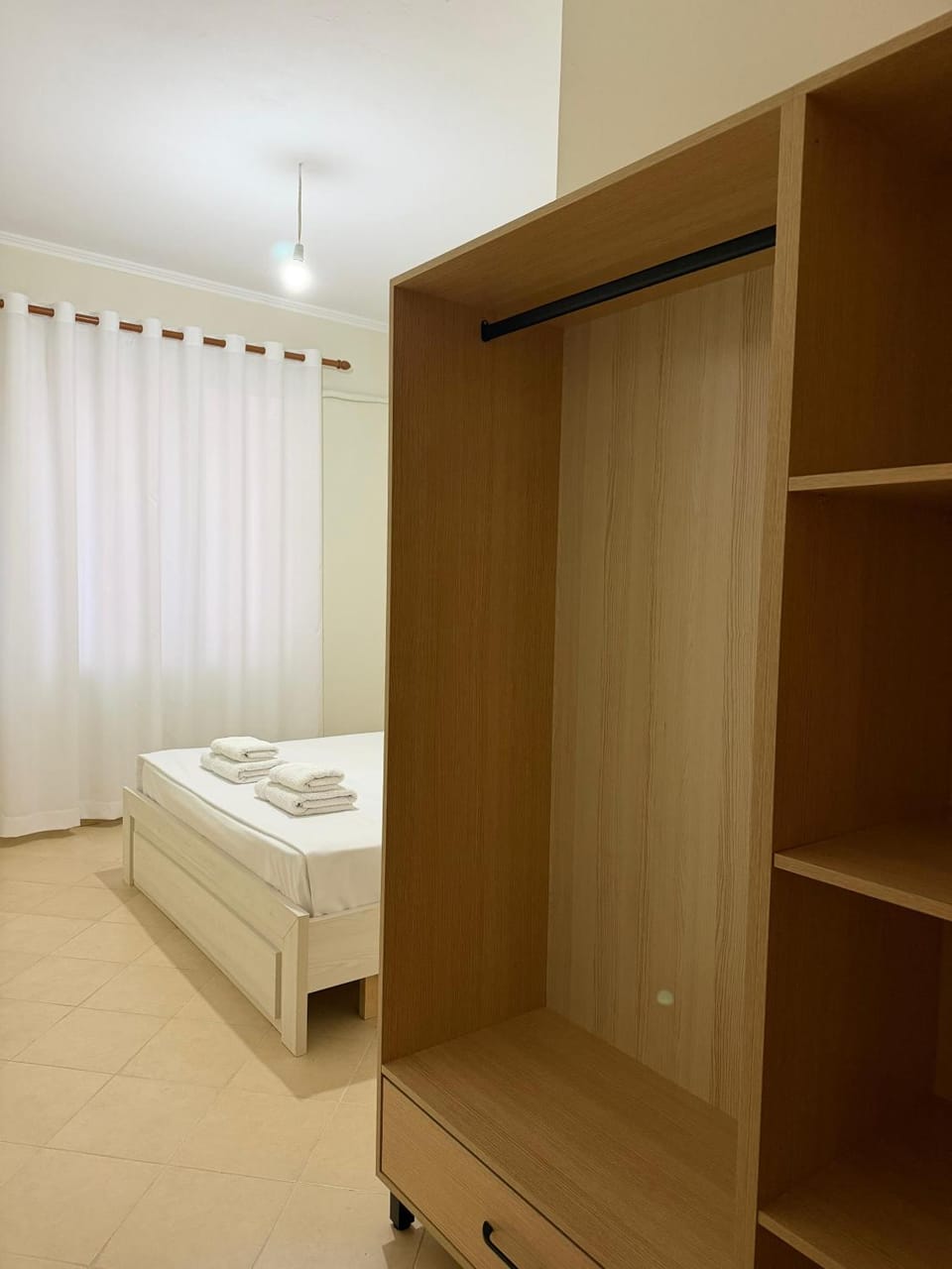Bed, Photo of the whole room, Bedroom, wardrobe