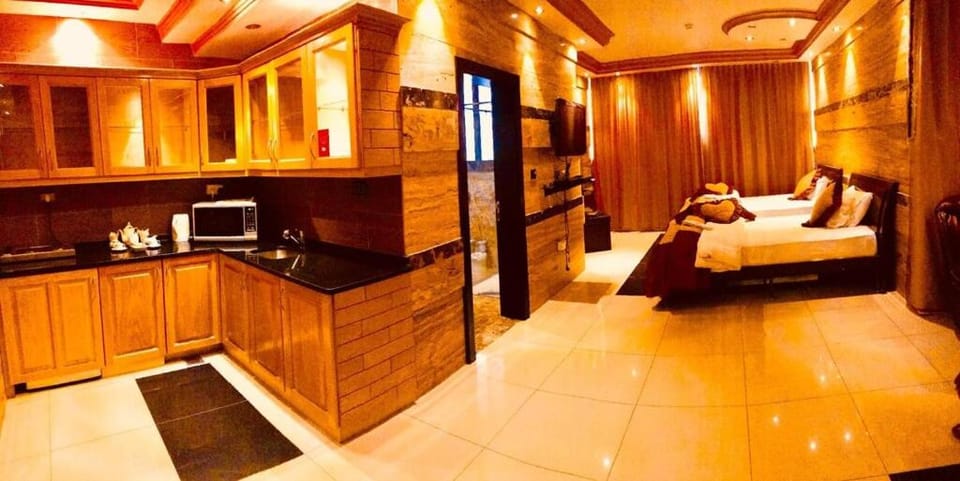 Kitchen or kitchenette, Living room