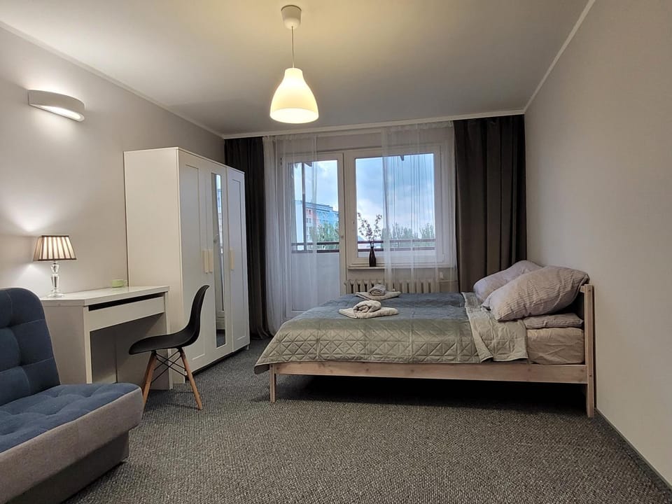 Bed, Living room, Photo of the whole room, Seating area, Bedroom, wardrobe