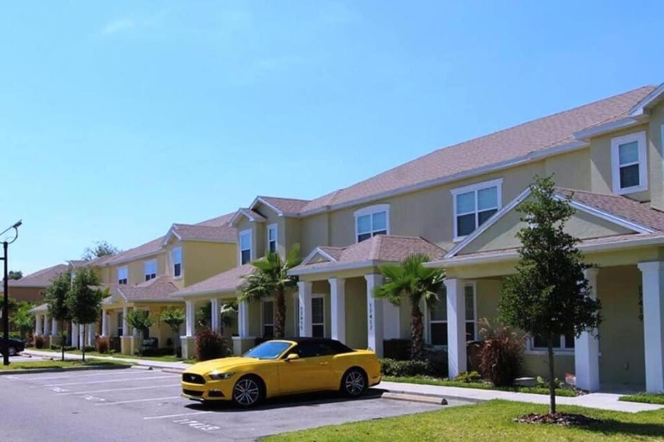 Property building, Street view, Parking