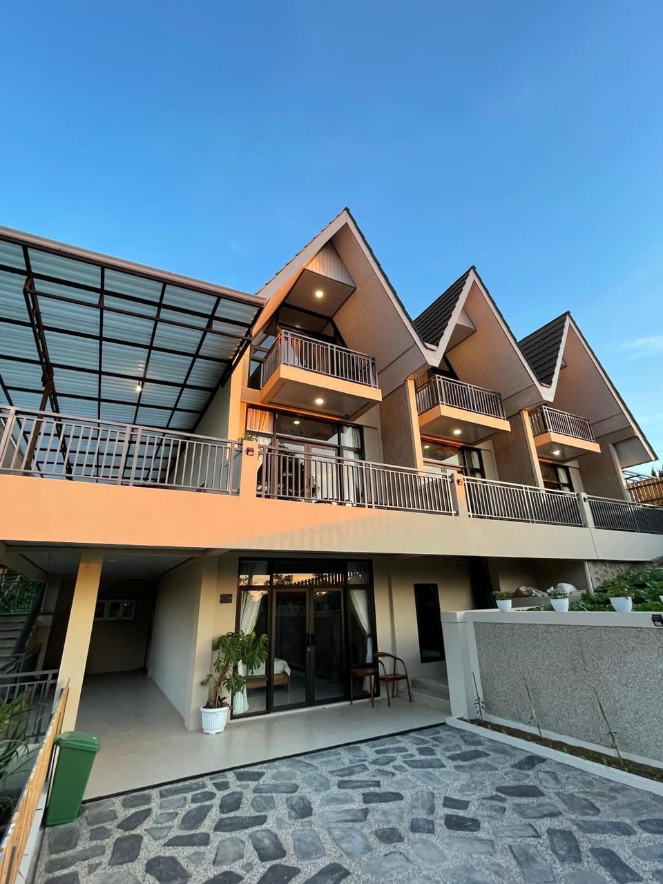 Lestarindo Dvillas Bed and Breakfast in Indonesia