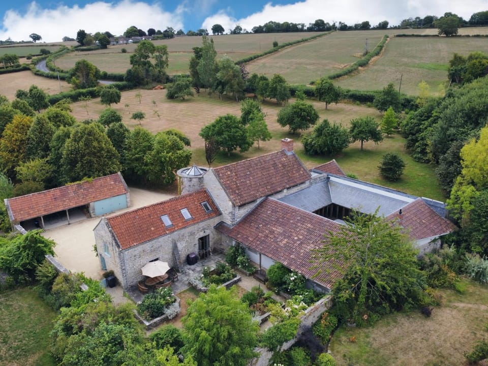 Hill House, Spectacular Rural Home With Hot Tub House in Sedgemoor