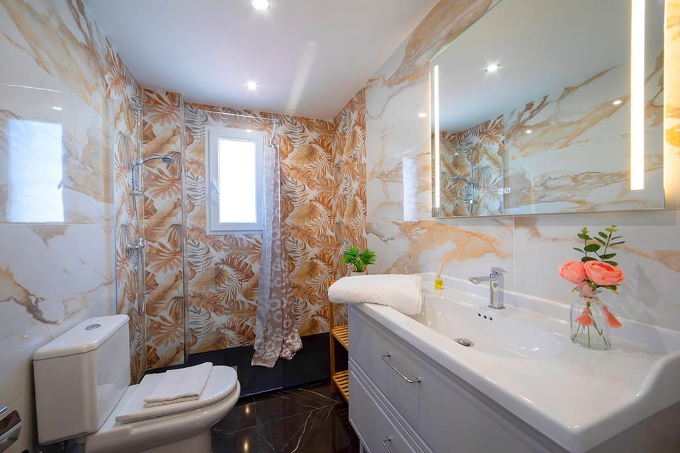 Bathroom, Living room