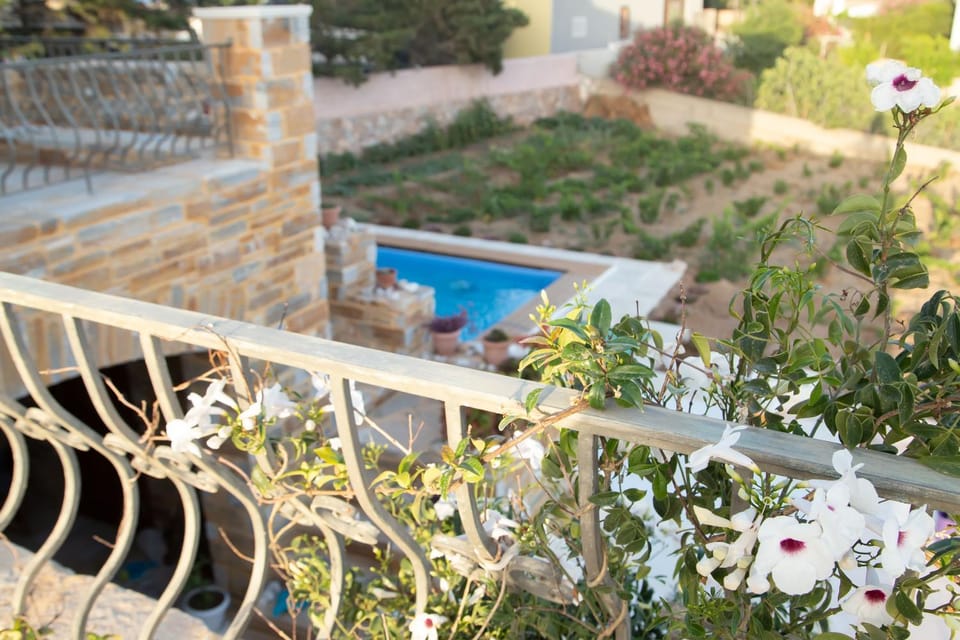 The Stone Project Villa in Decentralized Administration of the Aegean