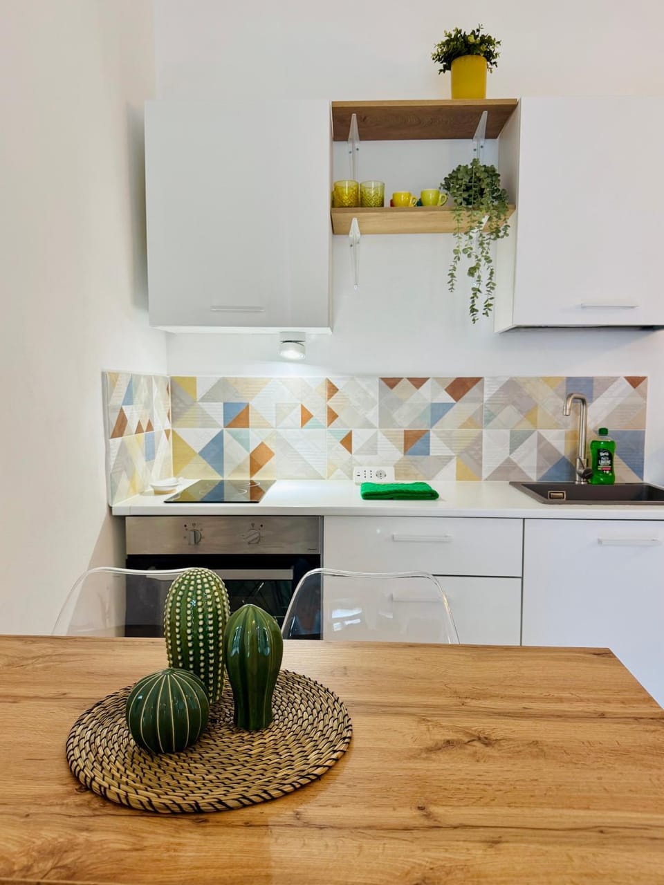 Kitchen or kitchenette, kitchen