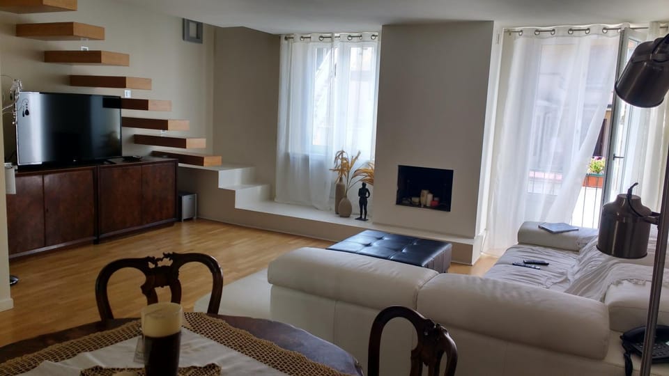 TV and multimedia, Living room