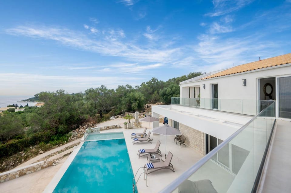 Property building, Day, Natural landscape, View (from property/room), Sea view, sunbed