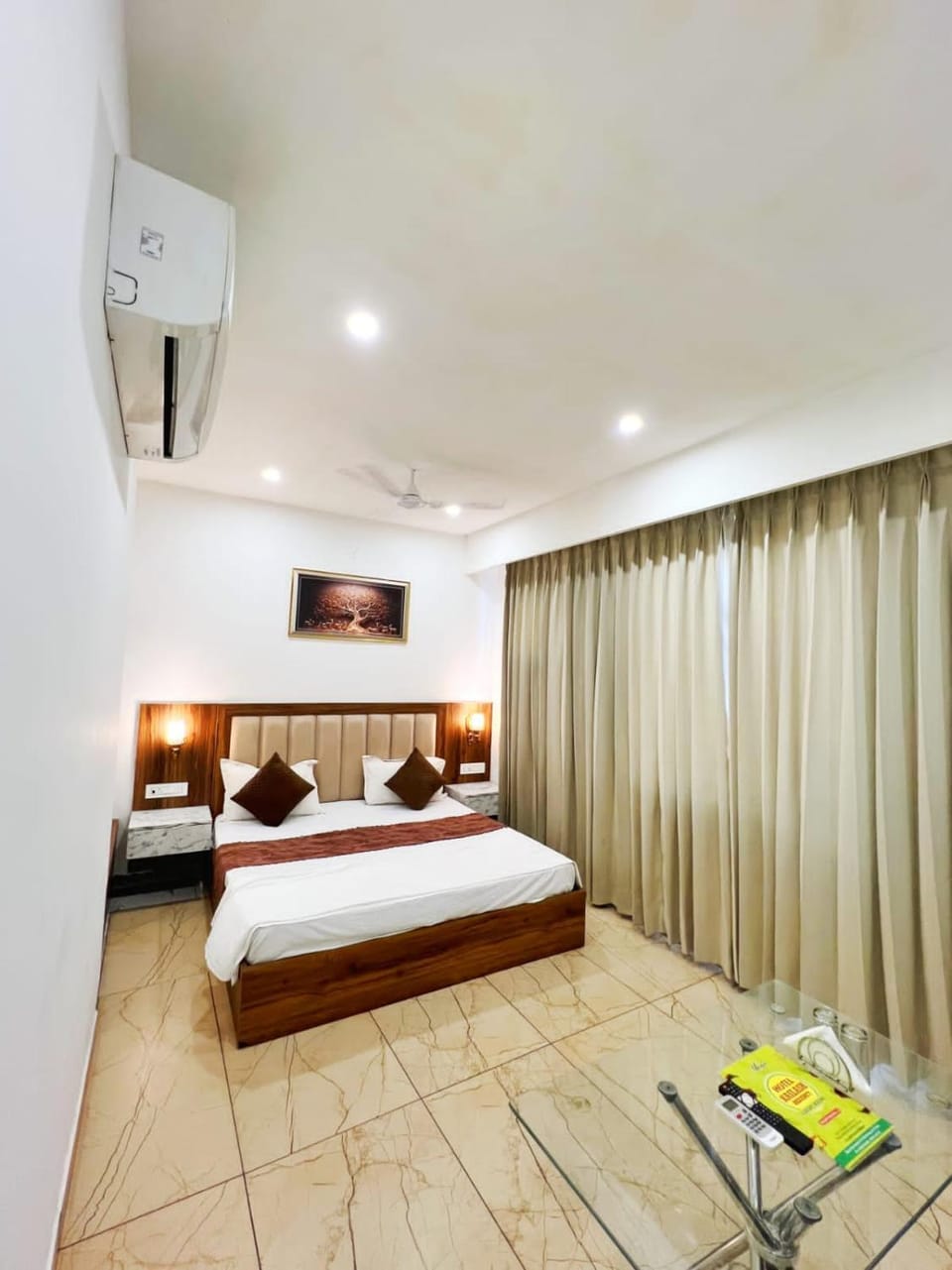 HOTEL KAILASH REGENCY - Luxury Rooms Near Railway Station and Bus Terminal Ludhiana Hotel in Ludhiana