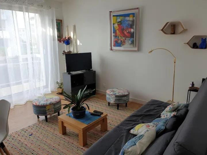 Communal lounge/ TV room