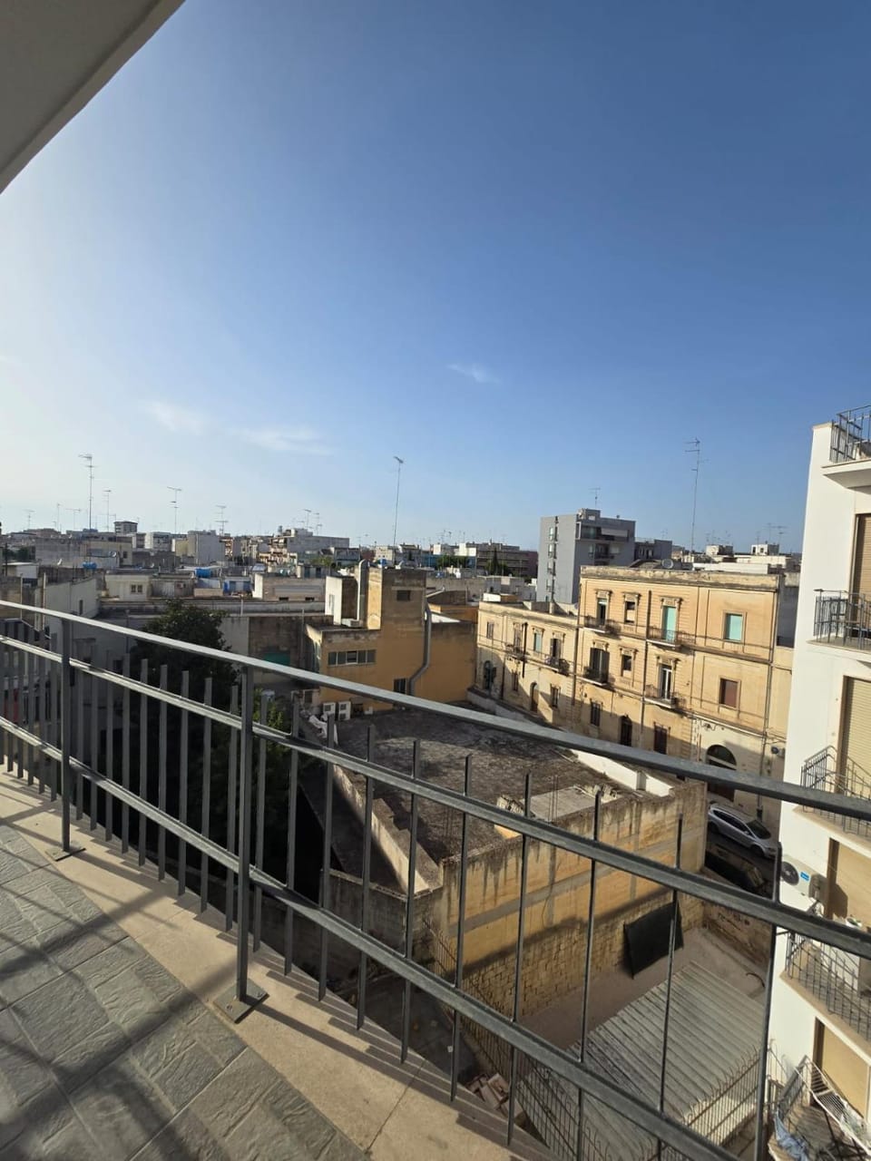 Property building, Day, View (from property/room), Balcony/Terrace, City view