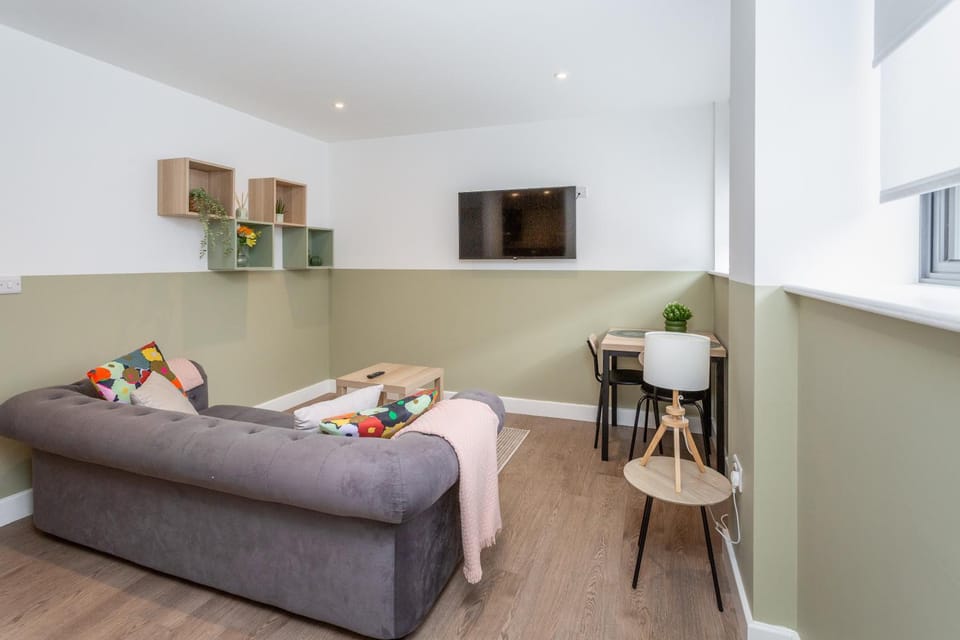 Little Potter, Central York with Parking Apartment in York