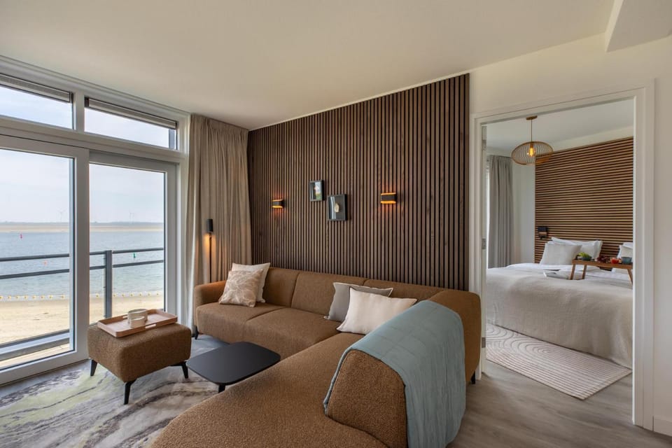 Vakantiewoning aan het water 'Oester Oase' - met 2 balkons - Vista Maris - Nr 36 Apartment in Zeeland, Netherlands