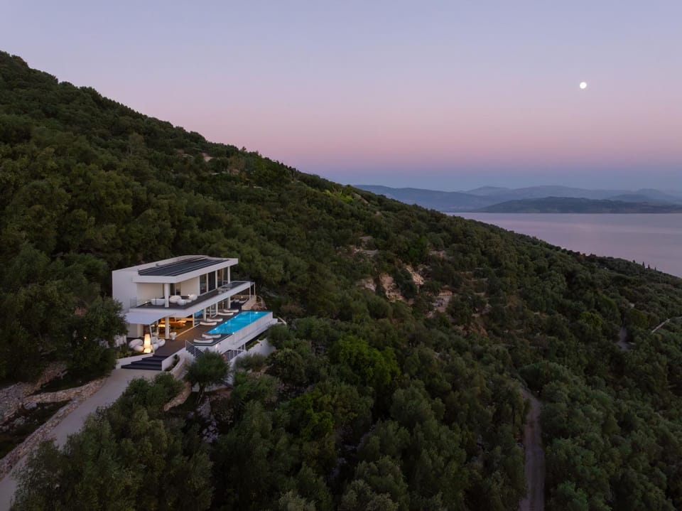 Property building, Bird's eye view