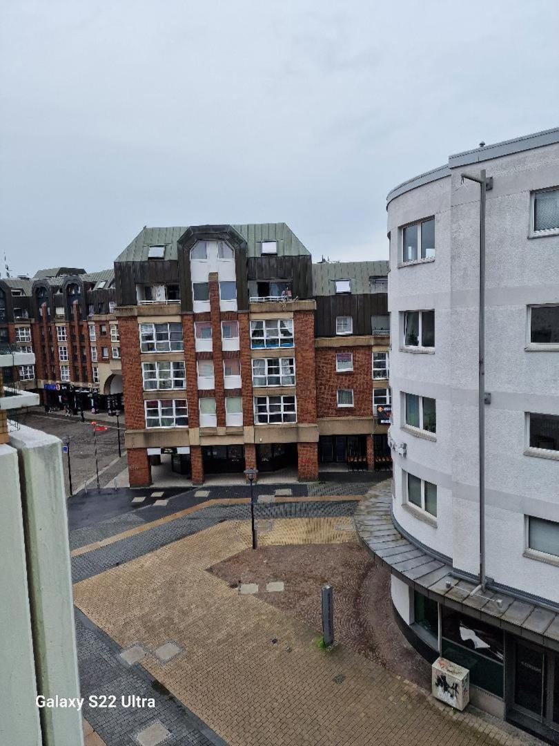 Property building, Street view