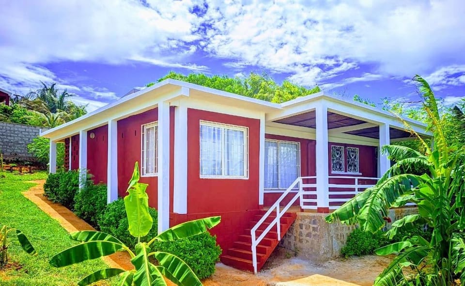 Maison entière en bord de mer House in Africa
