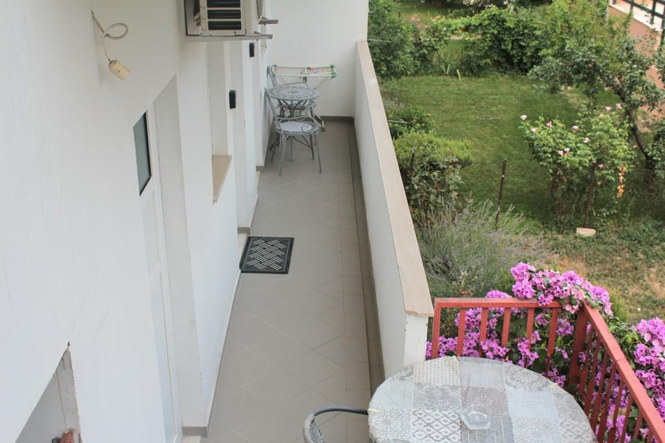 Garden, Balcony/Terrace, Garden view