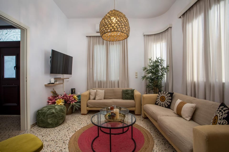 TV and multimedia, Living room, Seating area