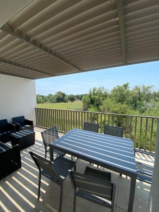 AGENCE JF IMMO - Apt 4 pers climatisation piscine et parking 300 m plages V0775 Apartment in Vias