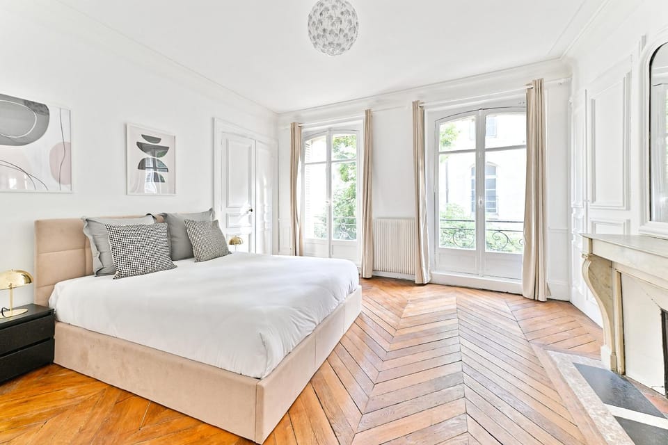 Bed, Bedroom