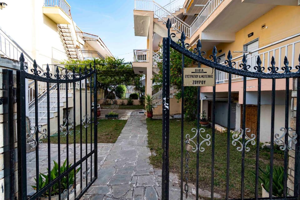 Property building, Facade/entrance