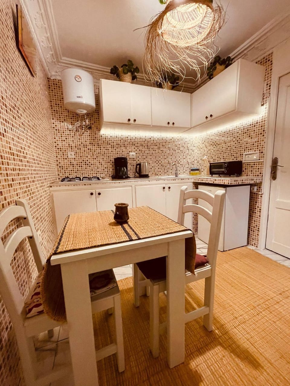 Restaurant/places to eat, stove