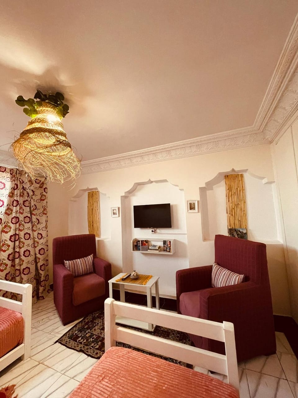 TV and multimedia, Seating area