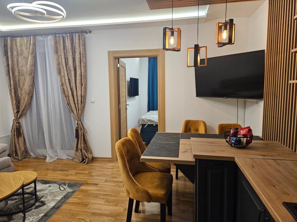 TV and multimedia, Dining area
