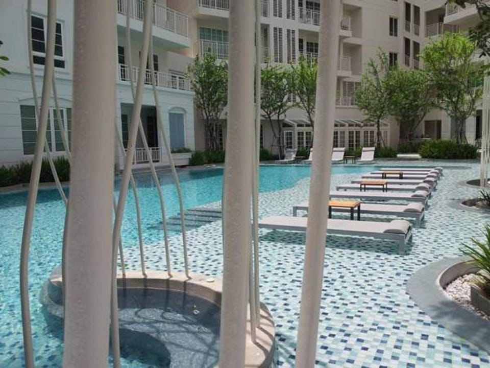 Swimming pool, Swimming pool